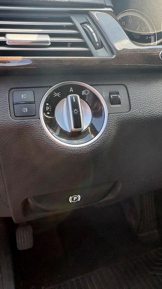 Mercedes-Benz E220 2010 — photo 6