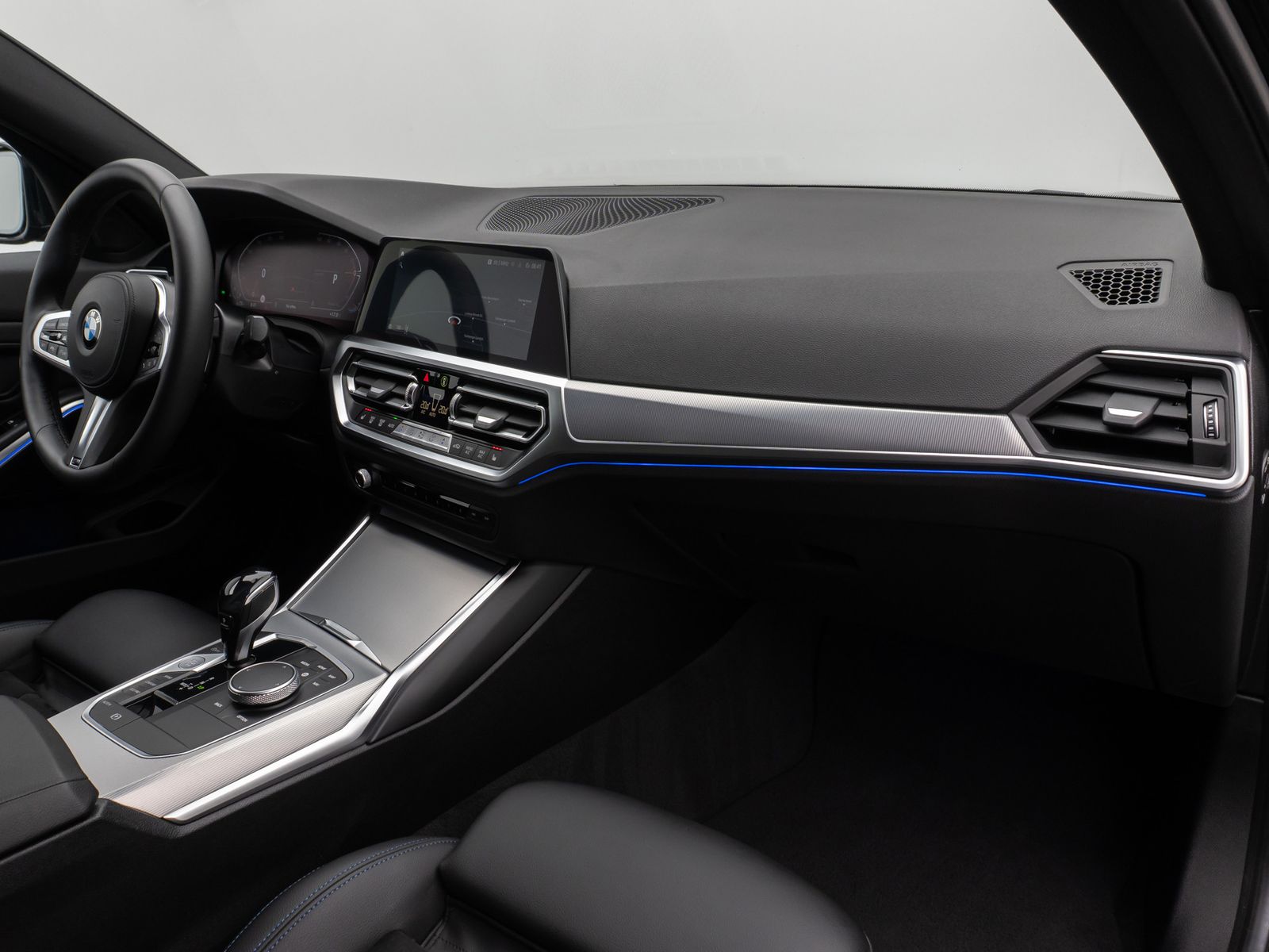 Fahrzeugabbildung BMW 330i xD M Sport Kamer DAB HiFi Stop&Go Alarm 19"