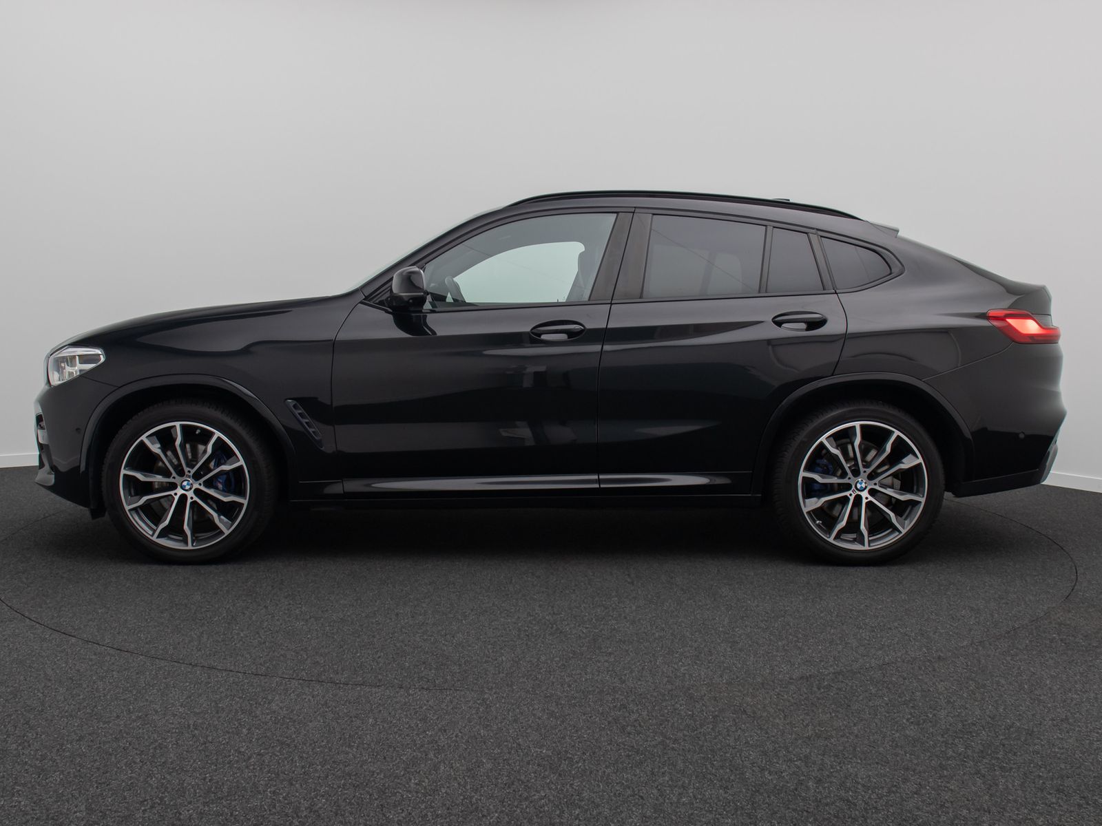 Fahrzeugabbildung BMW X4 xD30d M Sport ACC 360&deg;AHK DispKey HUD H/K 20"