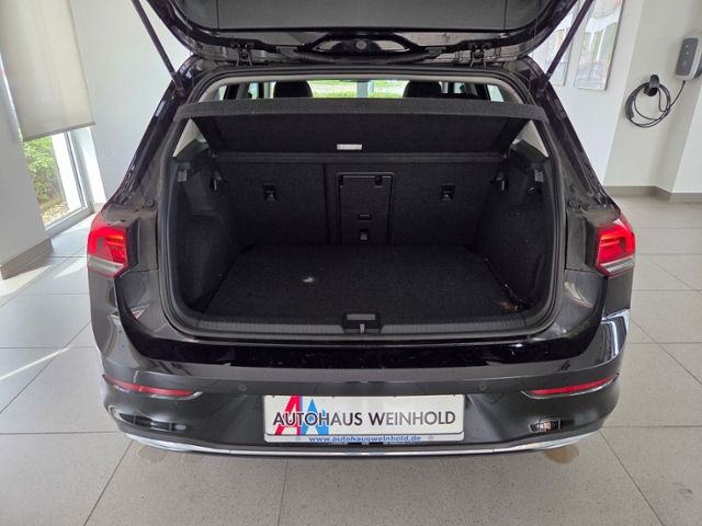 Golf VIII Active 2.0 TDI LED+ NAV ACC APP SIDE