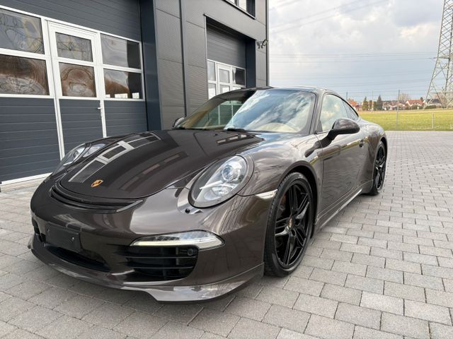 PORSCHE 991