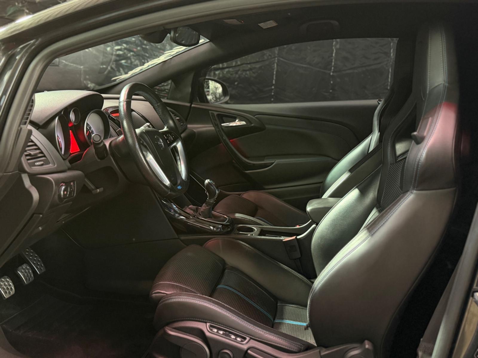 OPEL ASTRA J GTC OPC 2.0 280ch BVM Pack sport Sièges chauffants cuir Historique présent- 2EME MAIN