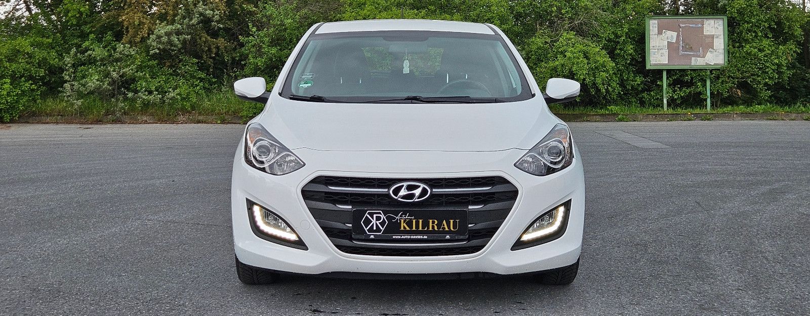 HYUNDAI i30 blue Euro 6 Alufelgen 8-fach bereift