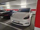 Tesla Model Y Hinterradantrieb RWD LFP - Tesla Model Y in Frankfurt (Main)
