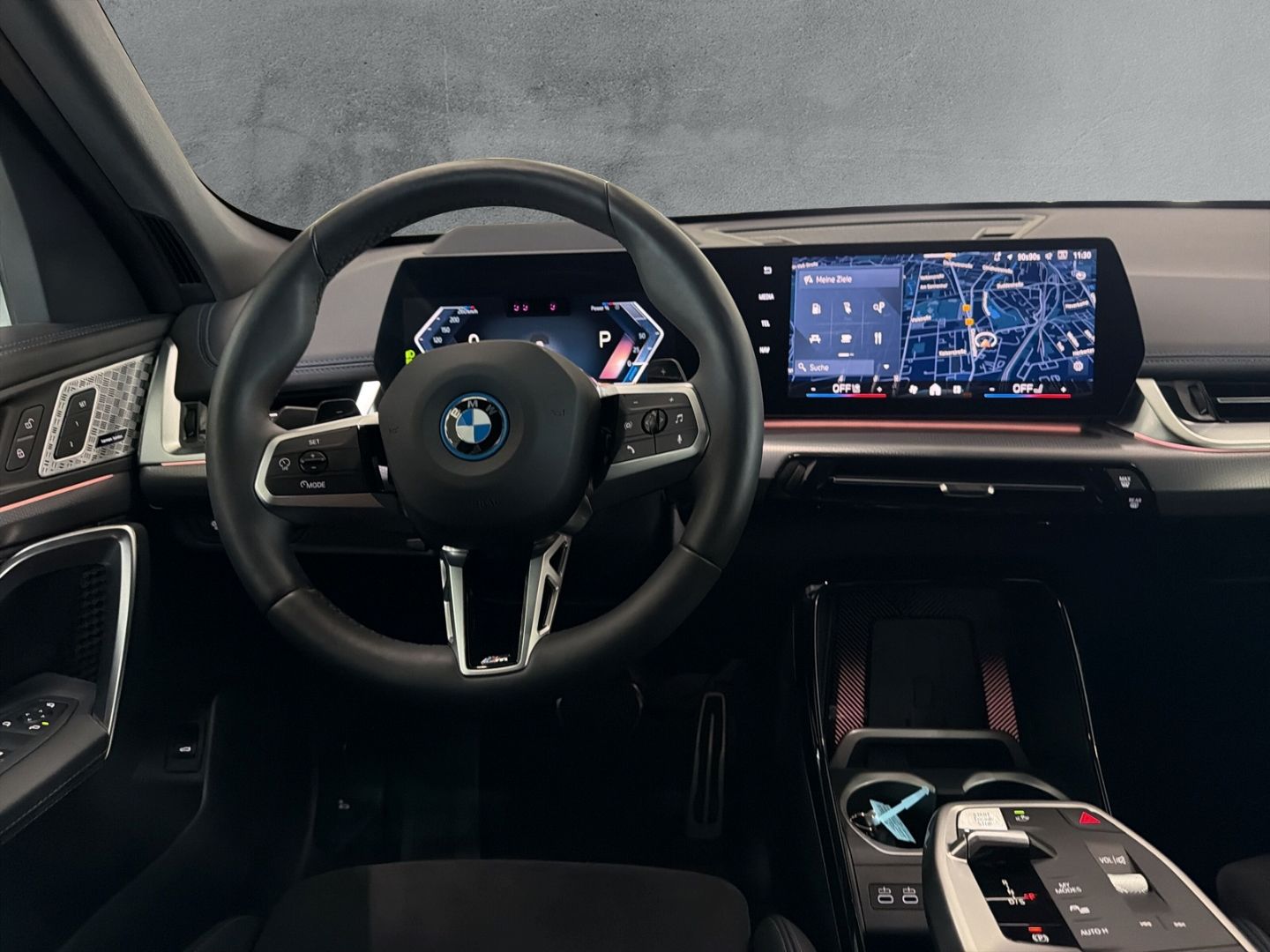 BMW X1 xDrive30e M Sport 18''LC PROF HuD AHK 360°PAR foto 10