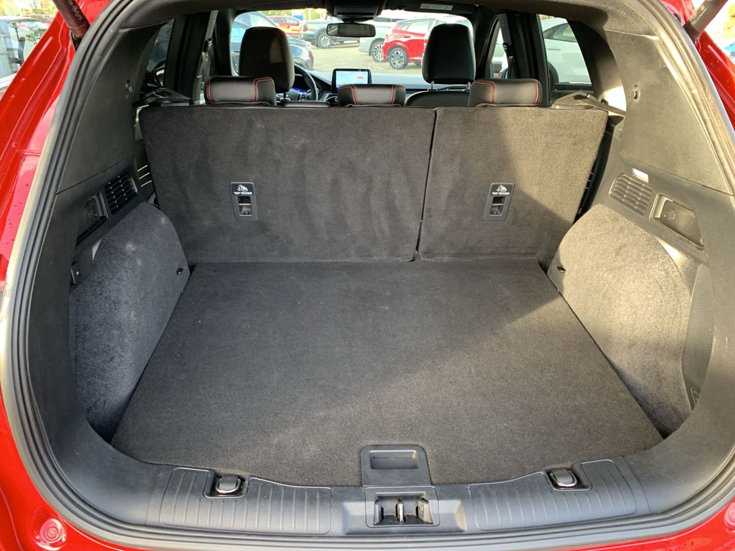 Fahrzeugabbildung Ford Kuga Hybrid ST-Line X 2.5 Duratec FHEV, Ganzjahr