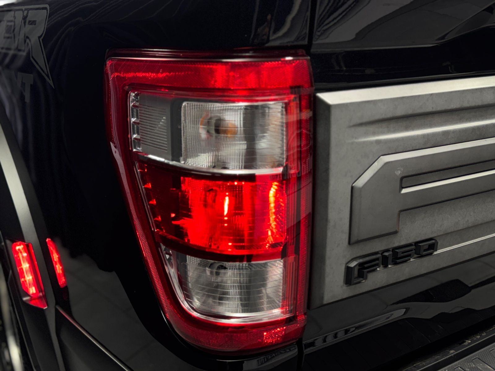 Fahrzeugabbildung Ford F 150 RAPTOR SVT|OFFROAD 20 ZOLL| 6-SITZ|NAVI|