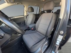 Fahrzeugabbildung Volkswagen Touran Comfortline 1.6TDI DSG Shz NAVI*AHK*SR+WR