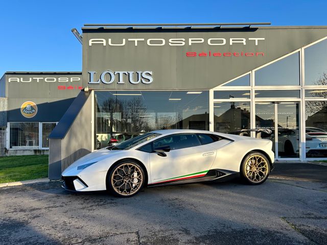 LAMBORGHINI Huracan