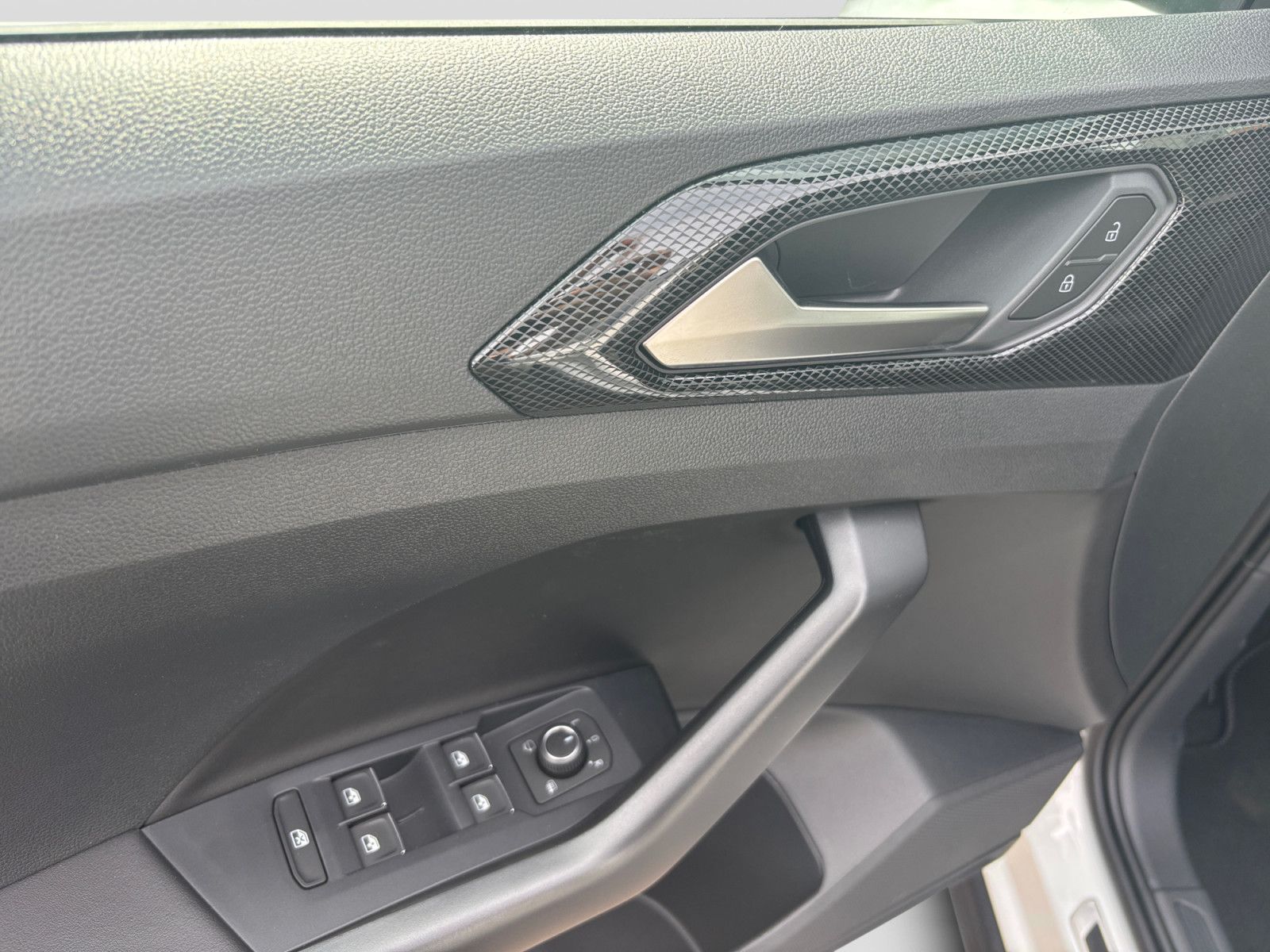 Volkswagen T-Cross - Bild 14