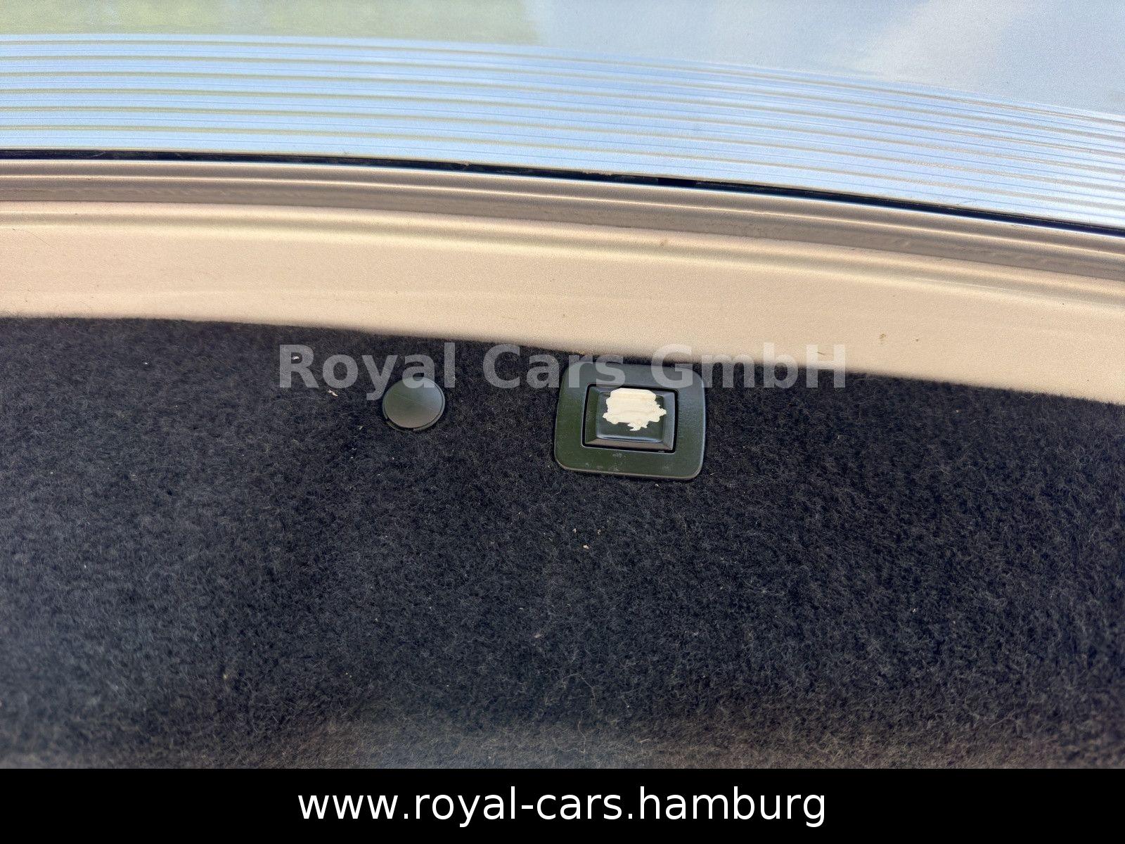 Opel Insignia 2009 — photo 24
