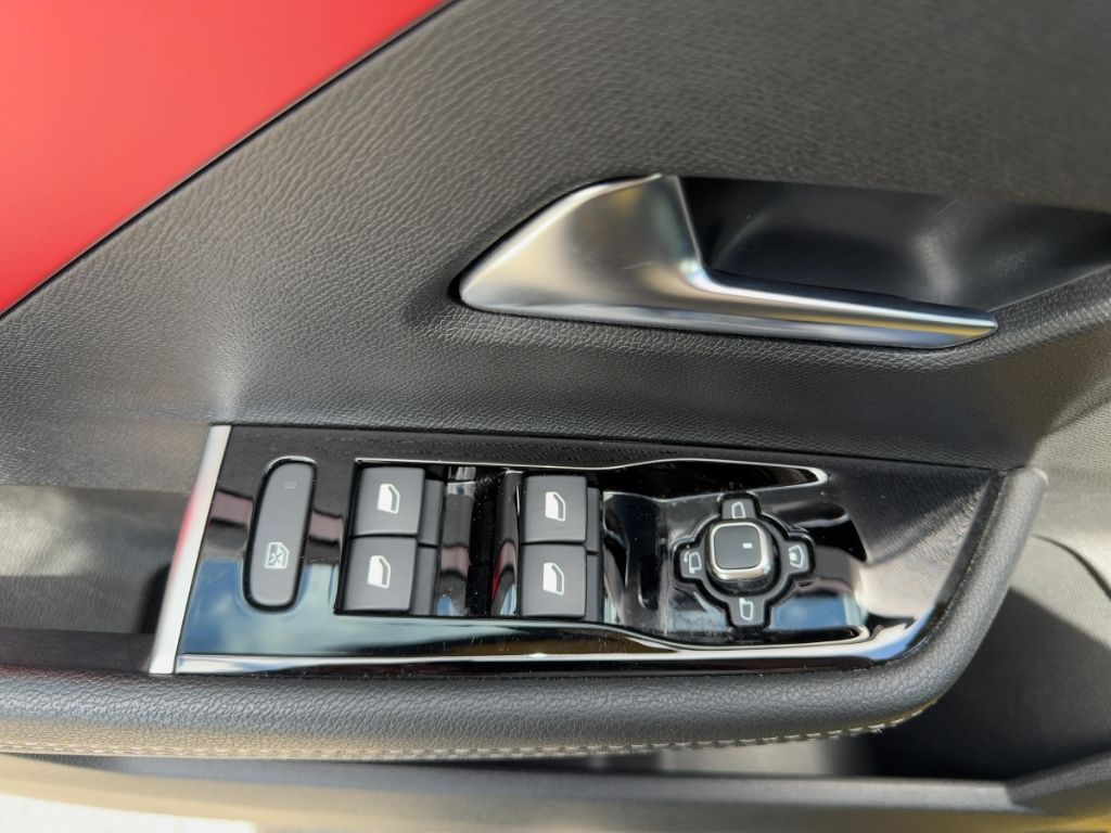 Fahrzeugabbildung Opel Astra GS LED  NAVI  SCHIEBEDACH