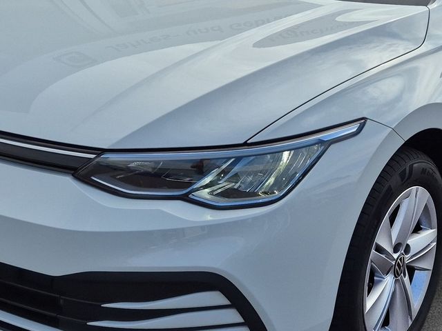 Golf VIII Variant 2.0 TDI Life *NAVI*DAB+*LED*SH