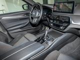 BMW 530d xDrive M-Sport HeadUp Glasdach Laser RFK - BMW 530 aus 2021