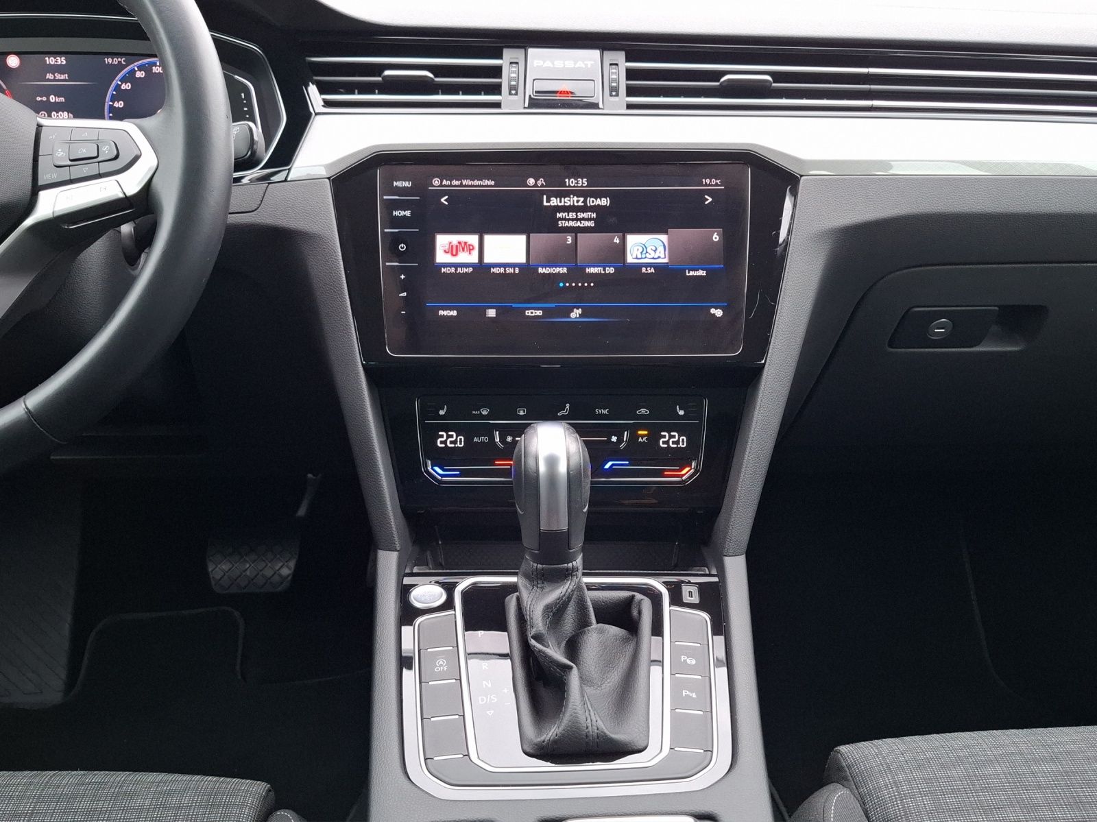 Fahrzeugabbildung Volkswagen Passat Variant TDI Business DSG Matrix Navi AID