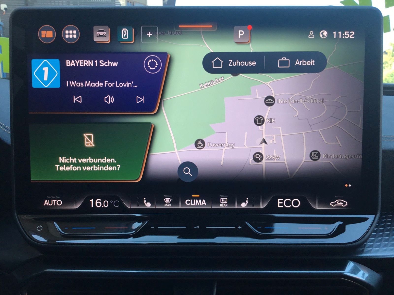Fahrzeugabbildung CUPRA Leon 1.5 E-HYBRID DSG Sportstourer+AHK+Kamera+18