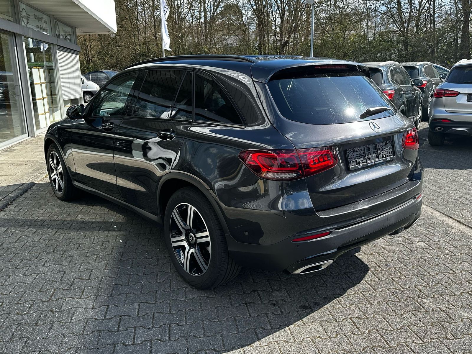 Fahrzeugabbildung Mercedes-Benz GLC 220d 4M Exclus NIGHT+NAVI+LED+KAM+BURMES+AHK