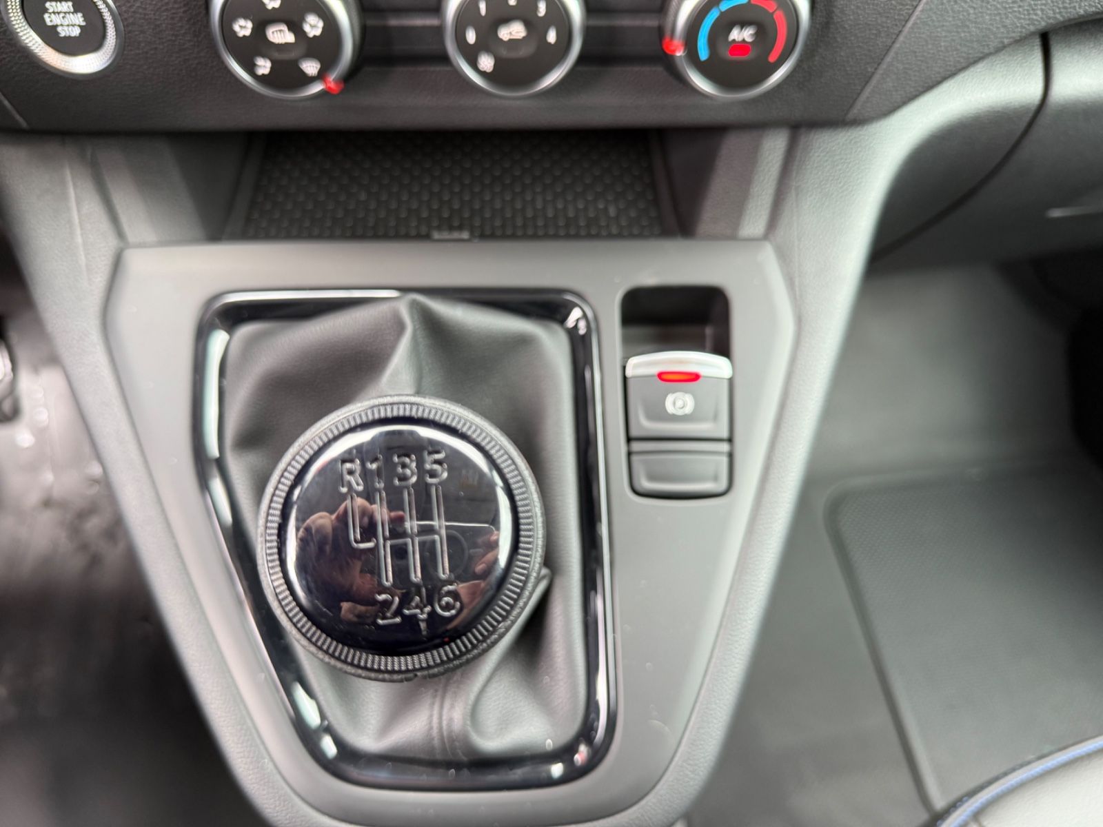 Fahrzeugabbildung Nissan Townstar Kastenwagen L1 2,0t N-Connecta