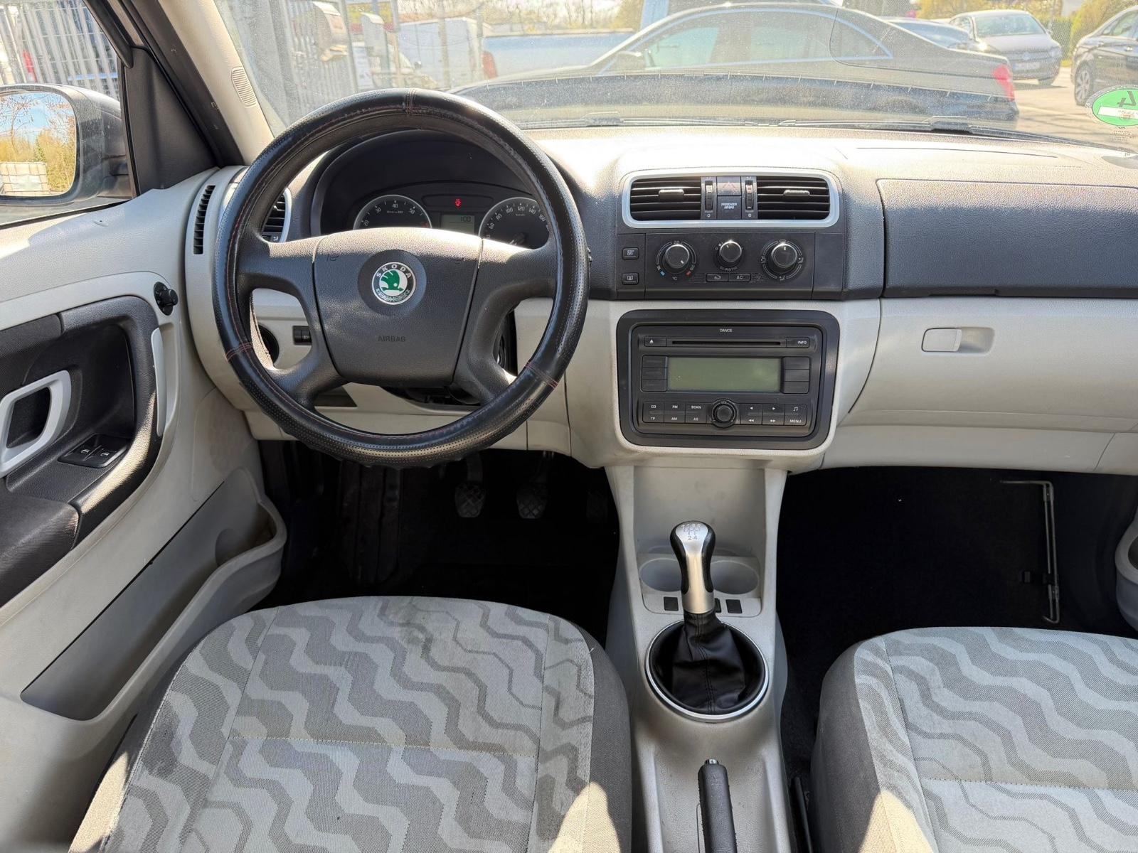 Skoda Roomster 2009 — photo 6