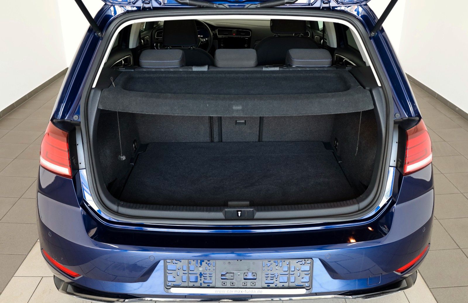 Fahrzeugabbildung Volkswagen Golf VII Lim. Join R-line, Navi,SH,ACC, SR+WR