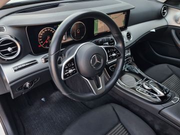Mercedes E 300 - 10