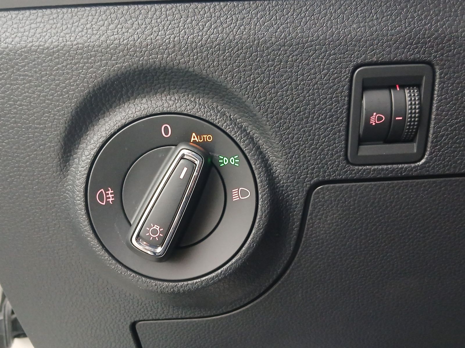 Fahrzeugabbildung SEAT Ibiza TSI DG Style Beats RFK Fast-Lane Climatron