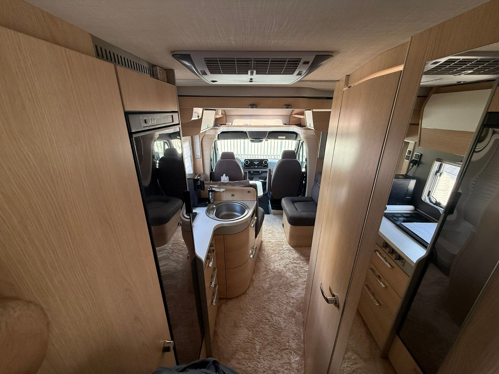 Fahrzeugabbildung HYMER / ERIBA / HYMERCAR BMC 550 T  White  Line