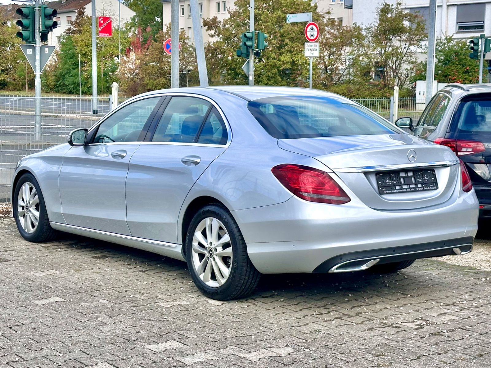 Fahrzeugabbildung Mercedes-Benz C 220 d AVANTGARDE BUSINESS*KAMERA+HEAD-UP*