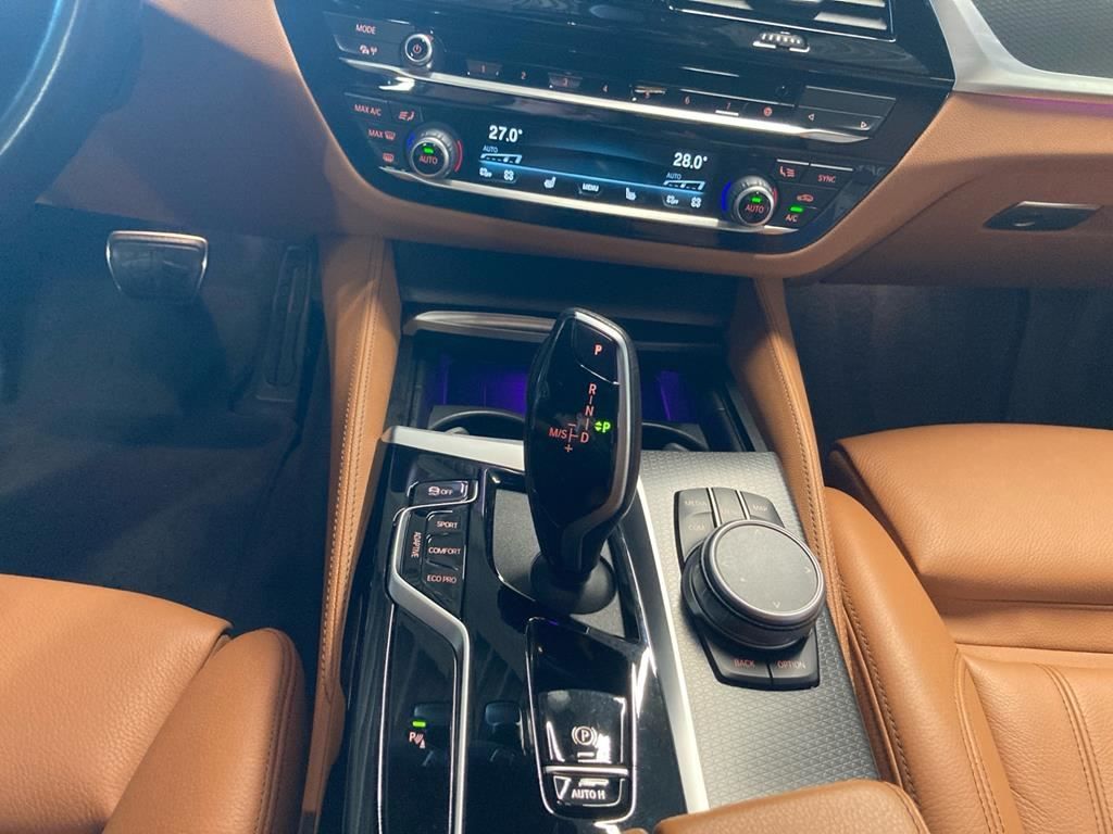 BMW 520d xDrive Touring M Sport Adapt. LED ACC HiFi foto 12