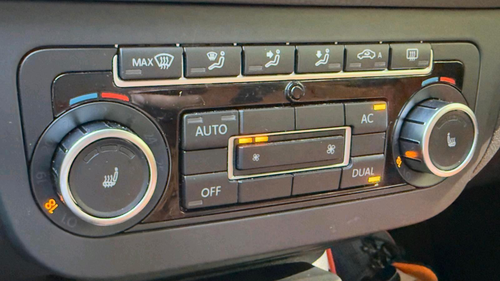 Volkswagen Golf Plus 2009 — photo 12