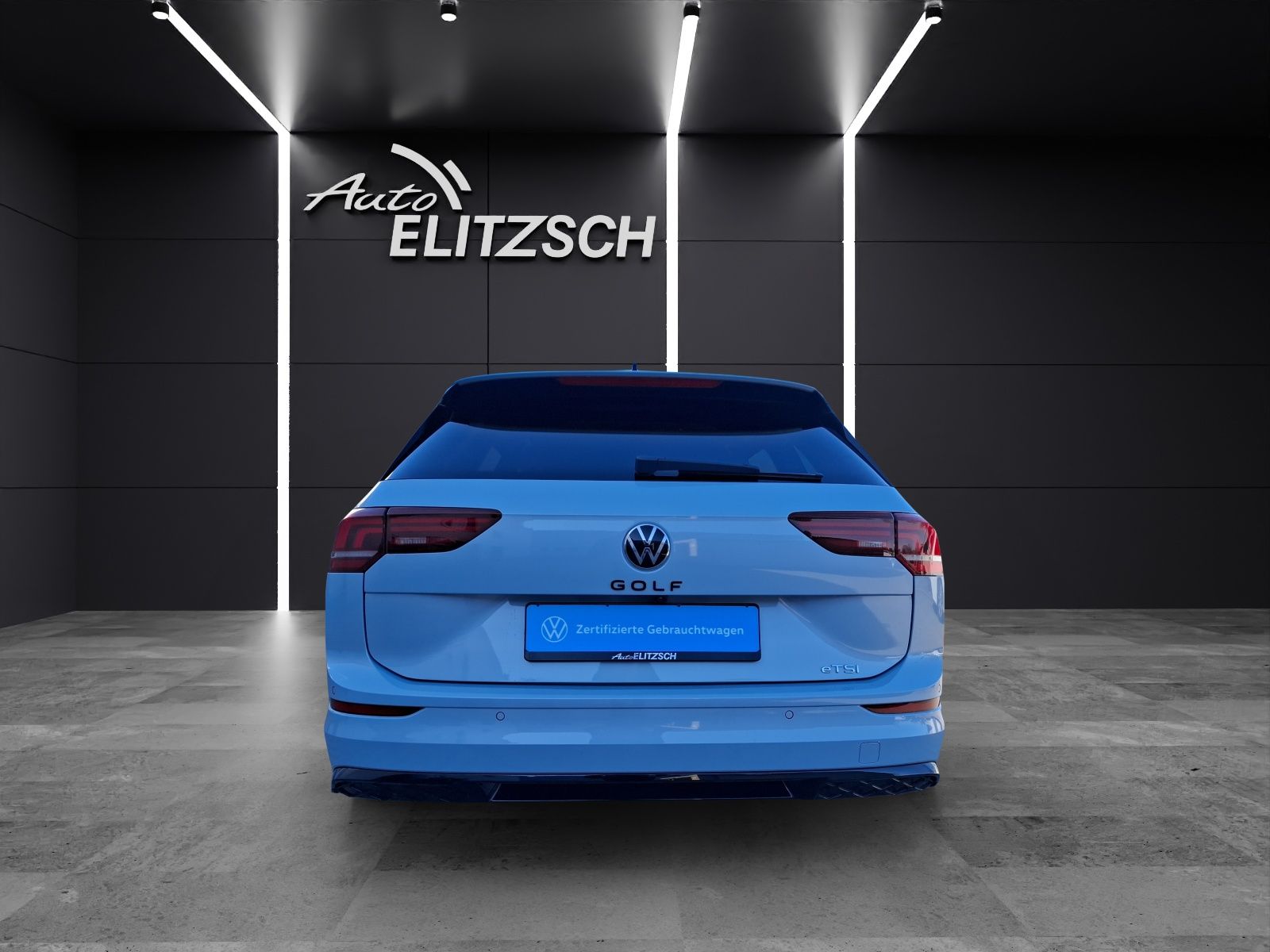 Fahrzeugabbildung Volkswagen Golf VIII Variant eTSI R-Line DSG LEDplus Navi A
