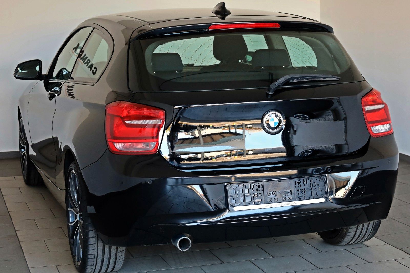 Fahrzeugabbildung BMW 116d SH,PDC,8-fach bereift