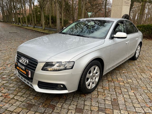 Audi A4 Lim. Ambiente Autom Einparkhilfe AHK Gr Navi