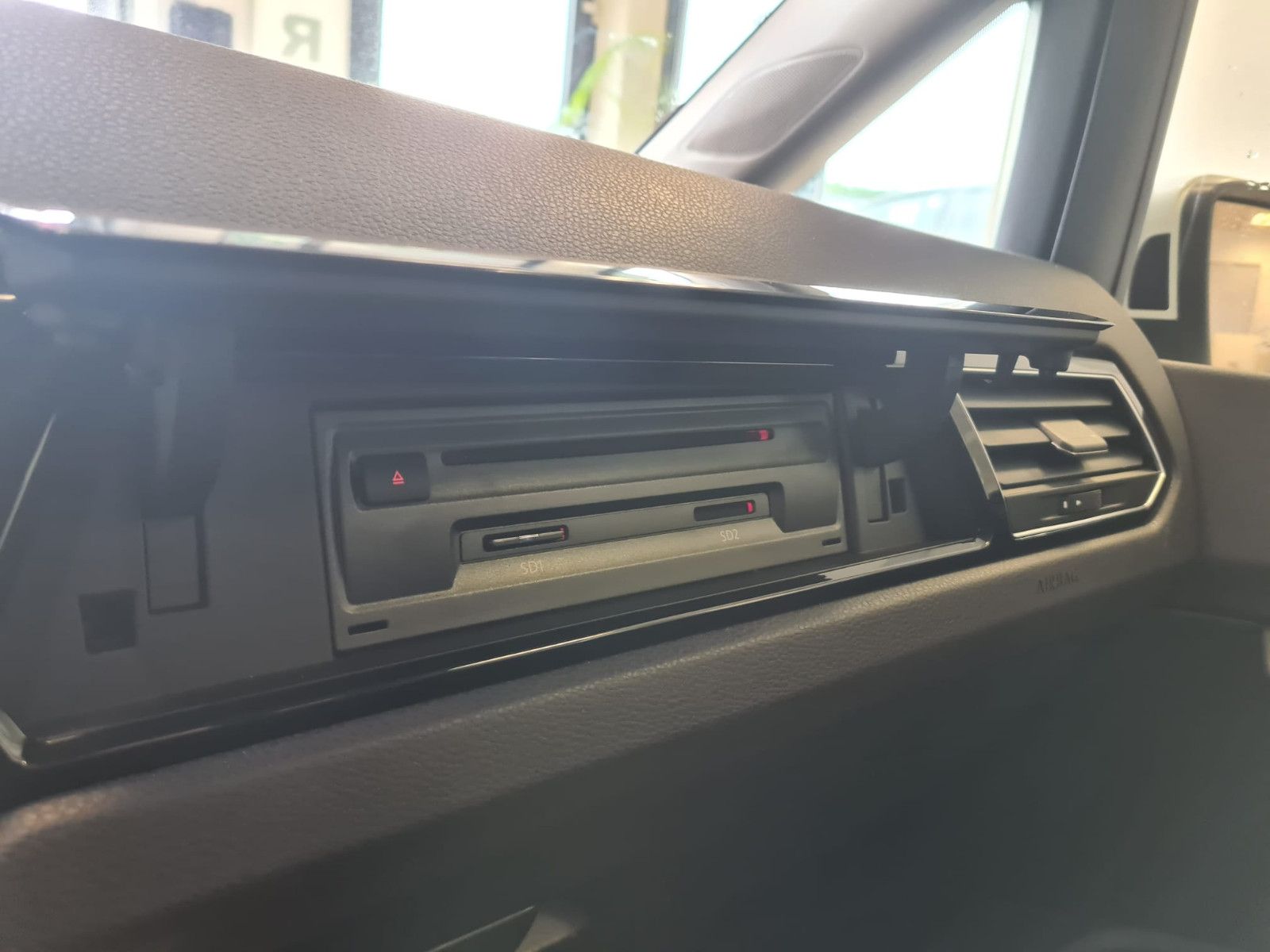 Fahrzeugabbildung Volkswagen Touran Highline BMT/Start-Stopp / LED / NAVI /