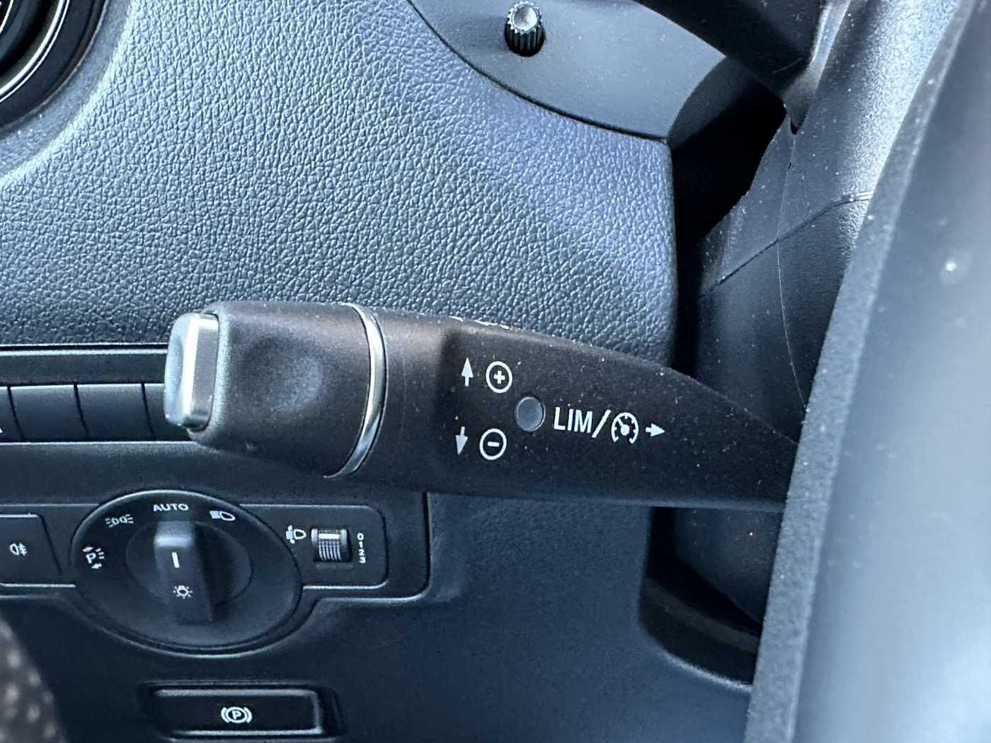 Fahrzeugabbildung Mercedes-Benz eVito 112 Klima Kamera Audio 30 Sitzheiz Tempom.