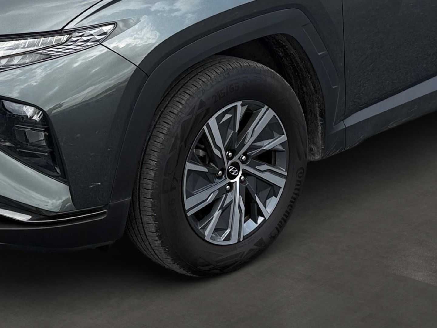 Fahrzeugabbildung Hyundai Tucson Trend HEV 1.6 T-GDi KAMERA+LED+NAVI+ACAA