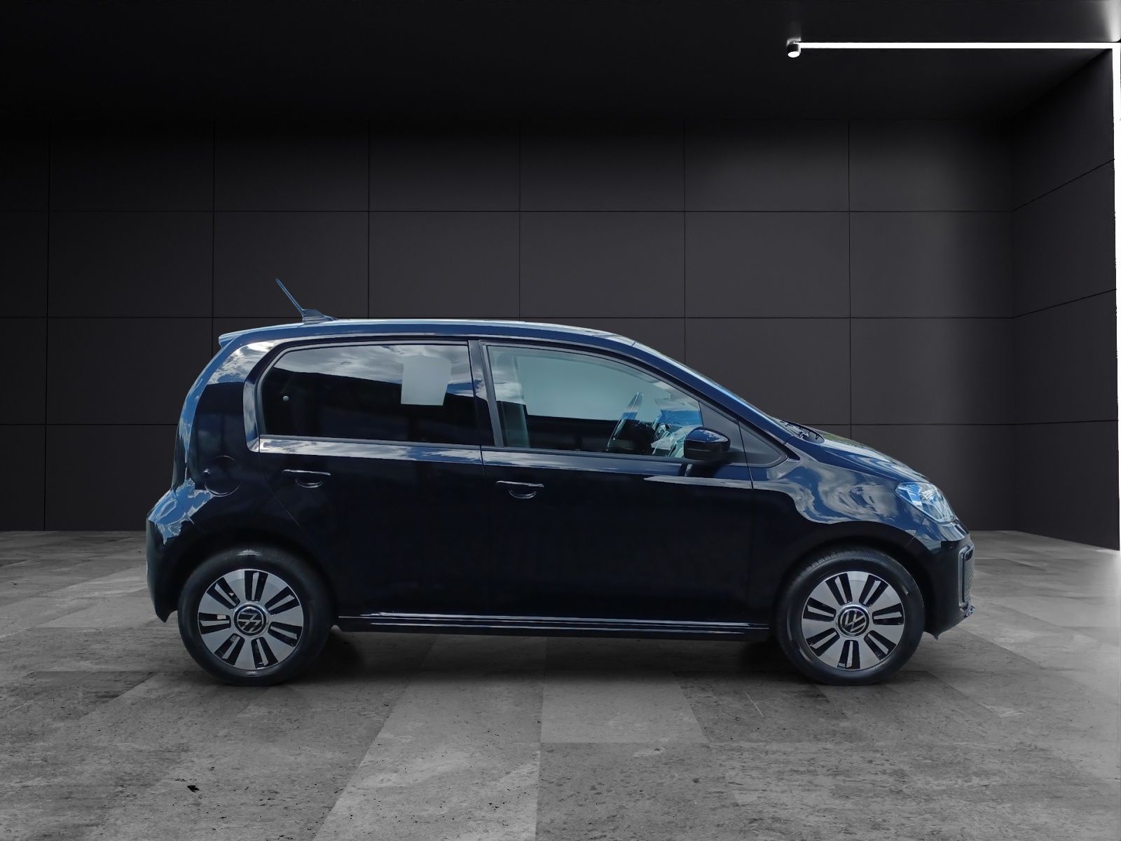 Fahrzeugabbildung Volkswagen e-up! Style-Plus Climatronic DAB SH LM