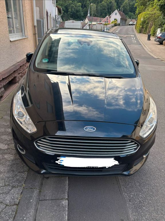 Image of Ford S-Max