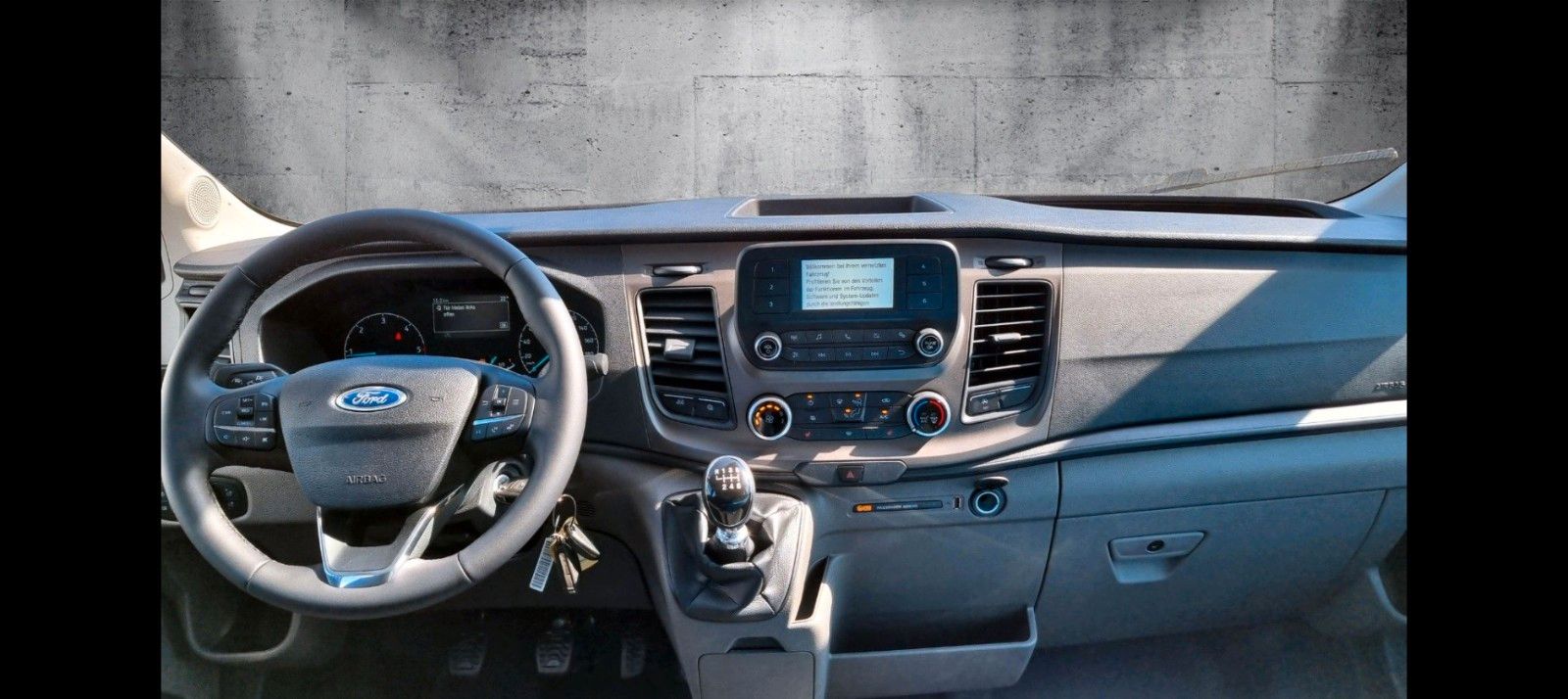 Fahrzeugabbildung Ford Transit 350 L3 Trend P+S  *Standhzg*