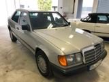 Mercedes-Benz 260 E W 124 Mopf 0 Erstlack; gute Historie  - Mercedes-Benz W124 aus dem Jahr 1988
