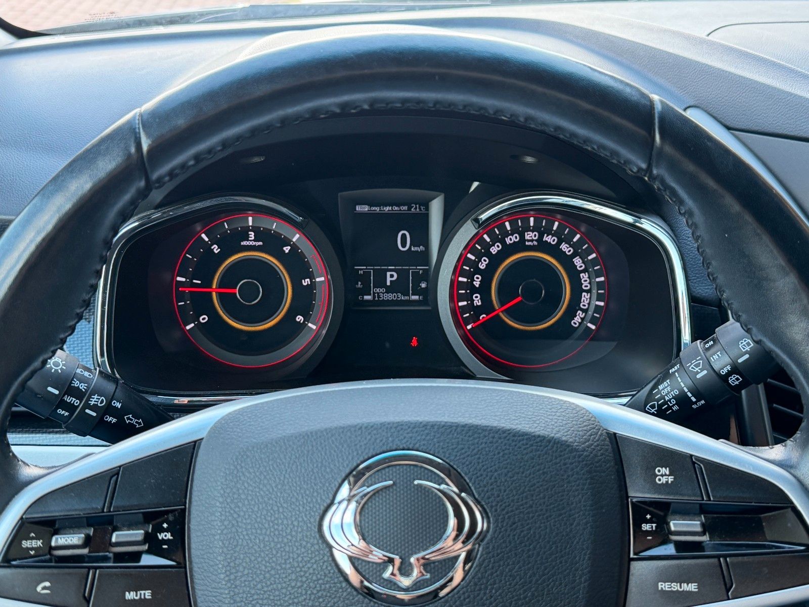 Fahrzeugabbildung Ssangyong Korando 2.2 e-XDi 220 *Nav*8fach*Kamera*AWD*PDC*