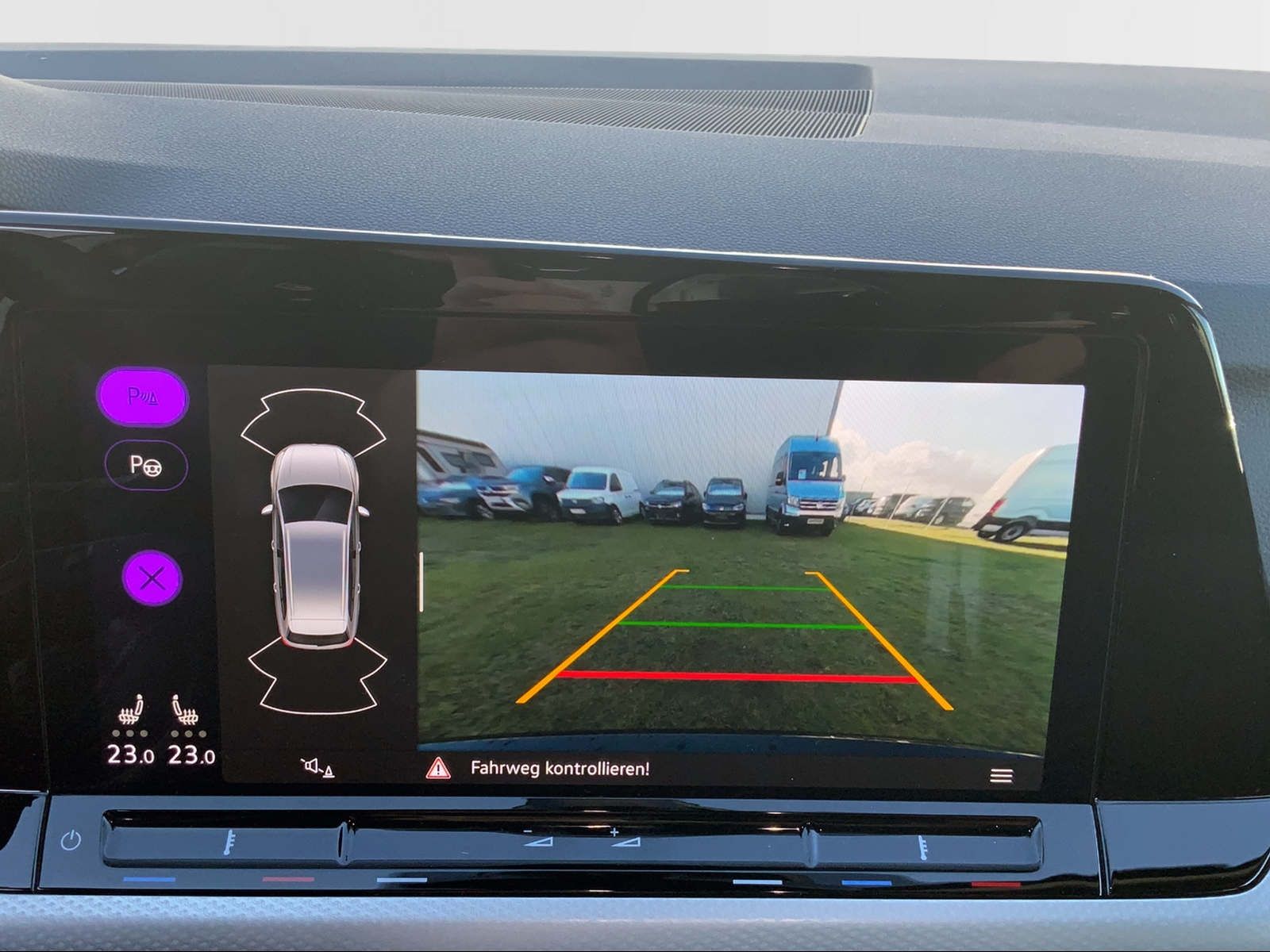 Golf VIII Variant 2.0 TDI Move SHZ, PDC, AHK, LE