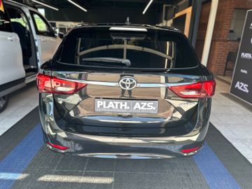 Toyota Avensis - 6