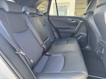 Toyota RAV 4 - 7