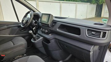 Renault Trafic - 11