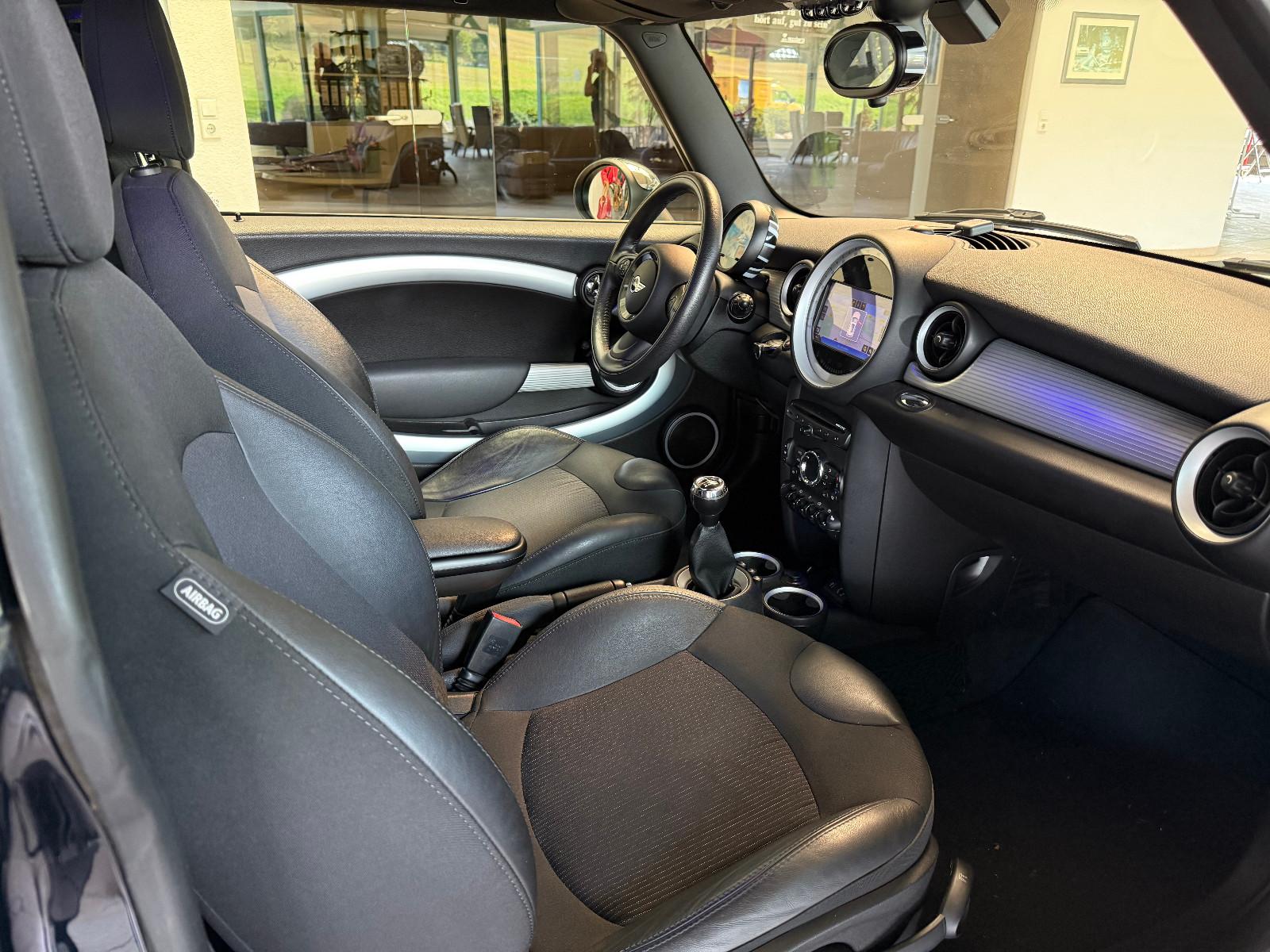 MINI COOPER Mini Cooper*NAVI*SITZH.*TEMPOMAT*
