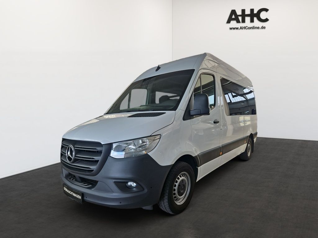 Fahrzeugabbildung Mercedes-Benz Sprinter 317 Kombi L2H2 Mobility Rollstuhl Lift