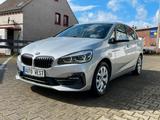 BMW 220 Baureihe 2 Active Tourer 220 d Advantage - BMW 220 in Solingen