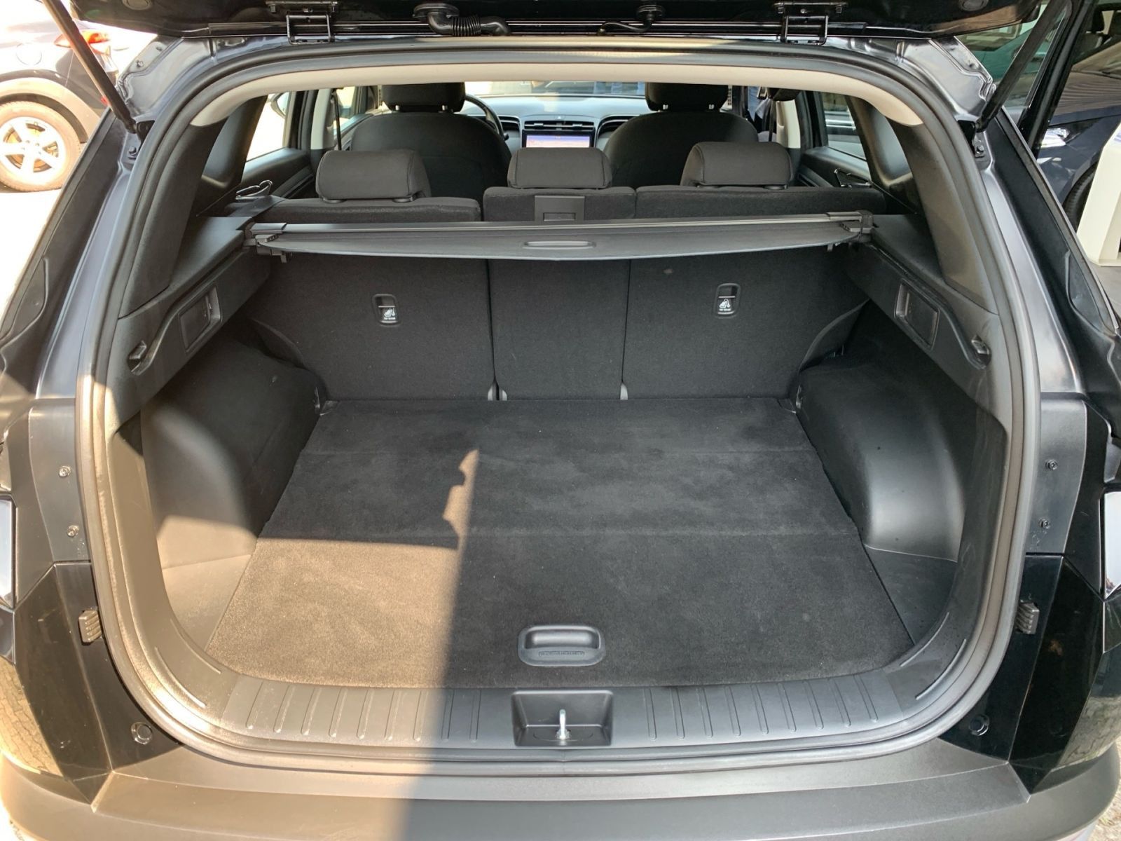 Fahrzeugabbildung Hyundai TUCSON 1.6 T-GDI Select Mild-Hybrid Navi