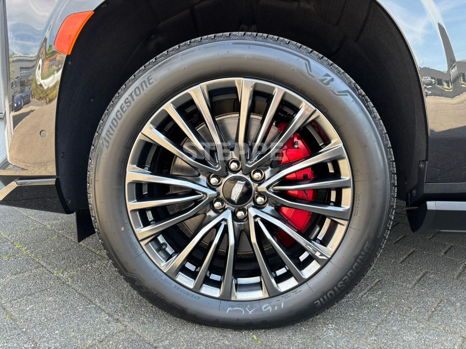 Cadillac Escalade V-Series 6.2 V8 Supercharged AWD